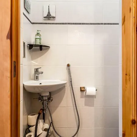 Cozy 2bdr Apt On Stikliu Str With Inner Yard S43 Apartment Wilna